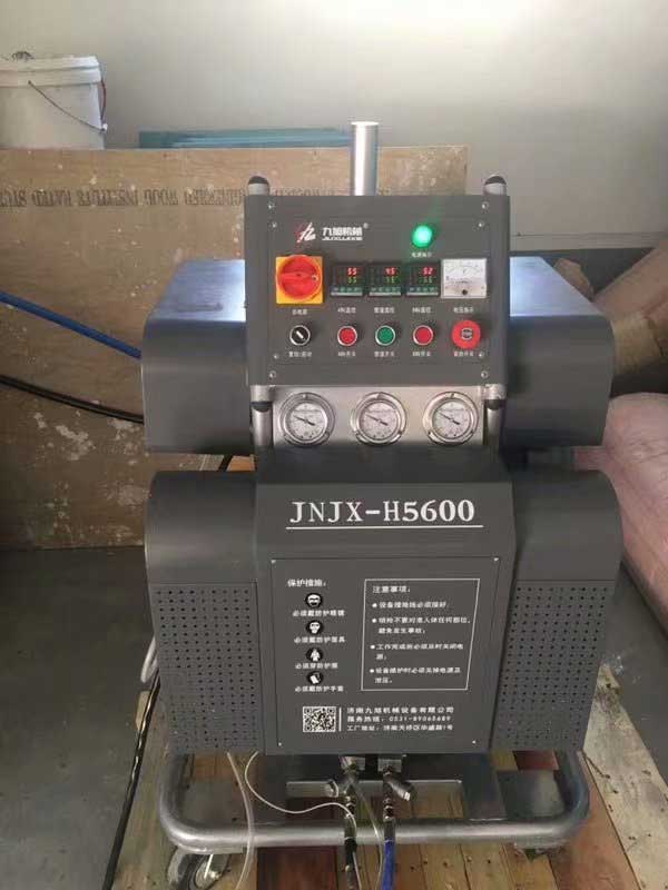 聚氨酯冷庫噴涂 小型聚氨酯噴涂機(圖1) 聚氨酯冷庫噴涂 JNJX-H5600型小型聚氨酯噴涂機