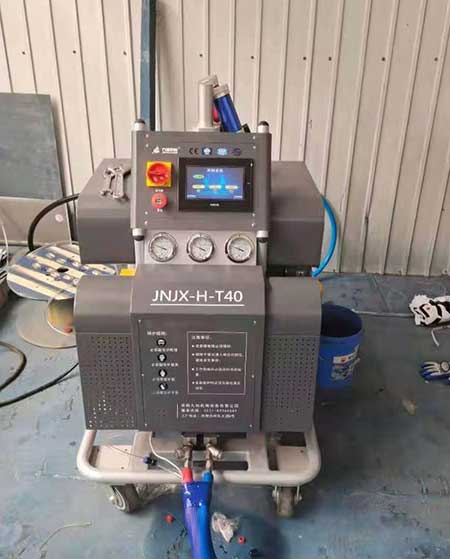 中糧糧庫保溫工程(圖1) T40聚氨酯噴涂機